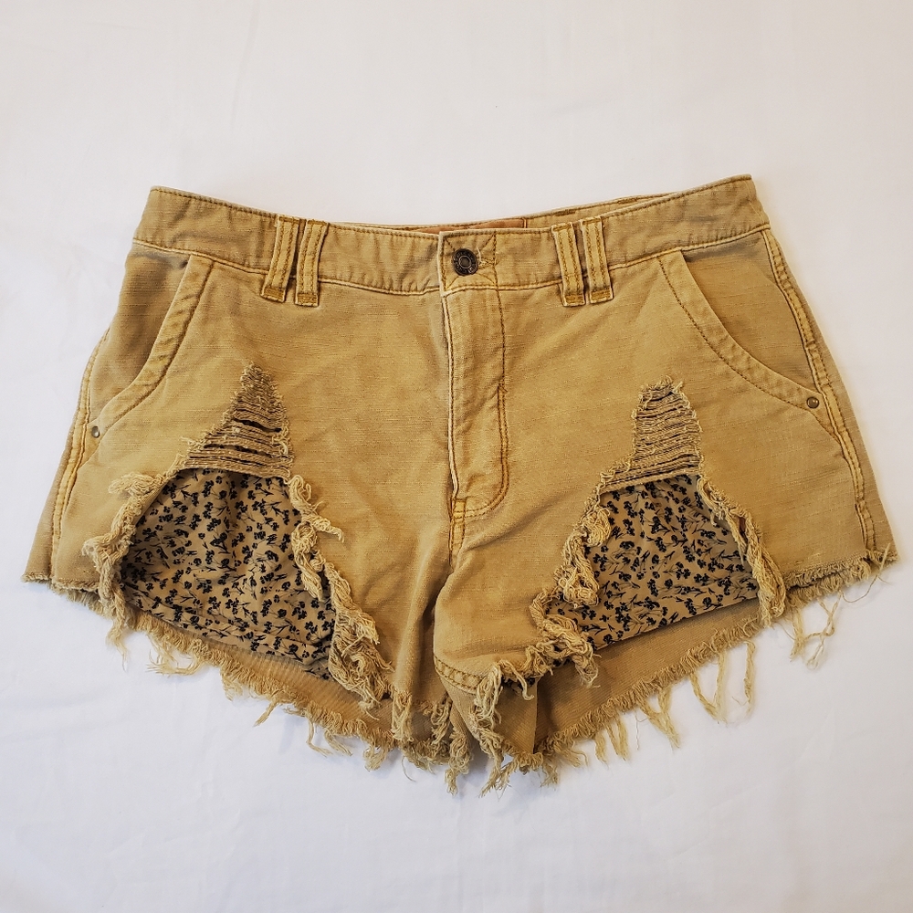 Pilcro Distressed Mustard Yellow Floral Underlay Cut-Off Shorts Women's Size‎ 27
